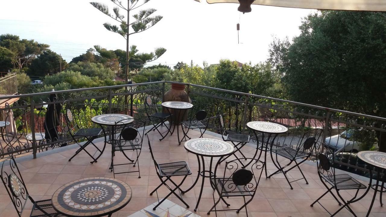 B&B Incanto Del Mare Палинуро Екстериор снимка